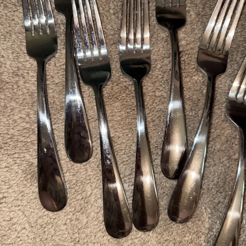 Oneida Flight Stainless Dinner Forks set of 8